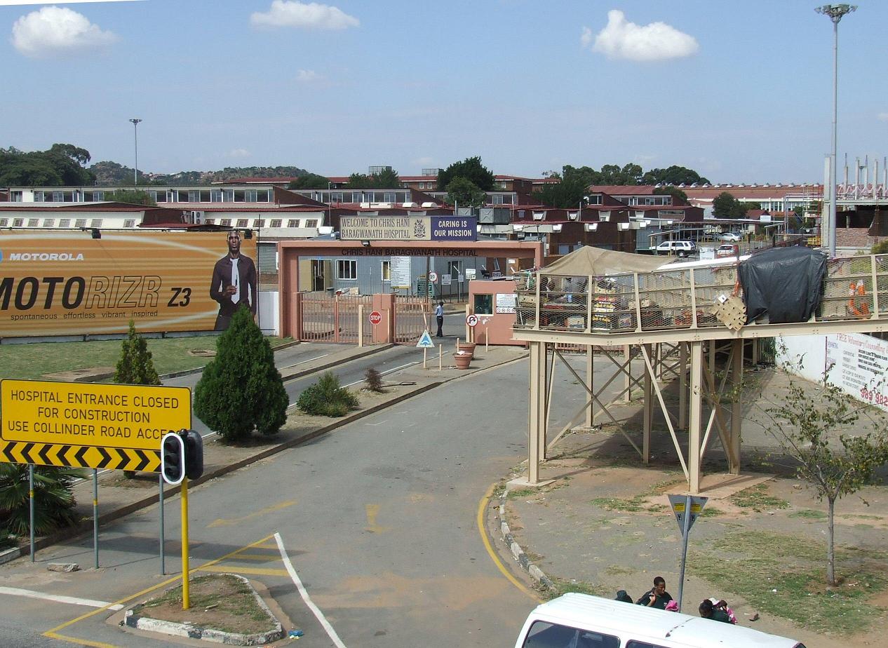 This is the view of the hospital looking south from Hospital Footbridge in a href=" https://books.google.co.uk/books?id=WHCTIOKPSTUC lpg=PA79 dq=Diepkloof pg=PA79#v=onepage q= f=fa