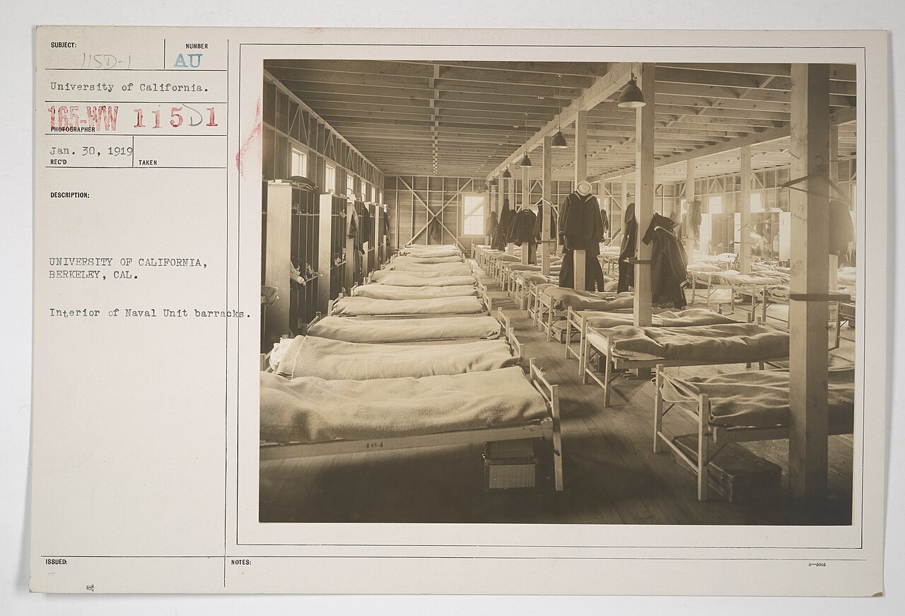 File:Colleges and Universities - University of California - Naval Training - University of California, Berkeley, California. Interior of Naval Unit Barracks - NARA - 26428778.jpg